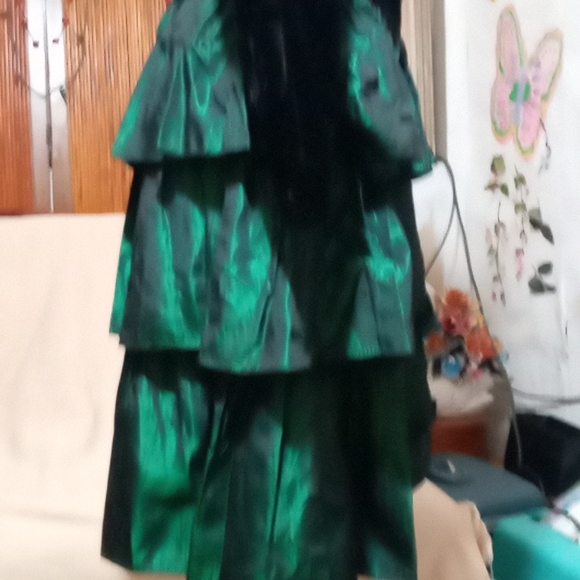 Roberta of California vintage velvet + satin ruffled " open back "evening Dress - Picture 4 of 14